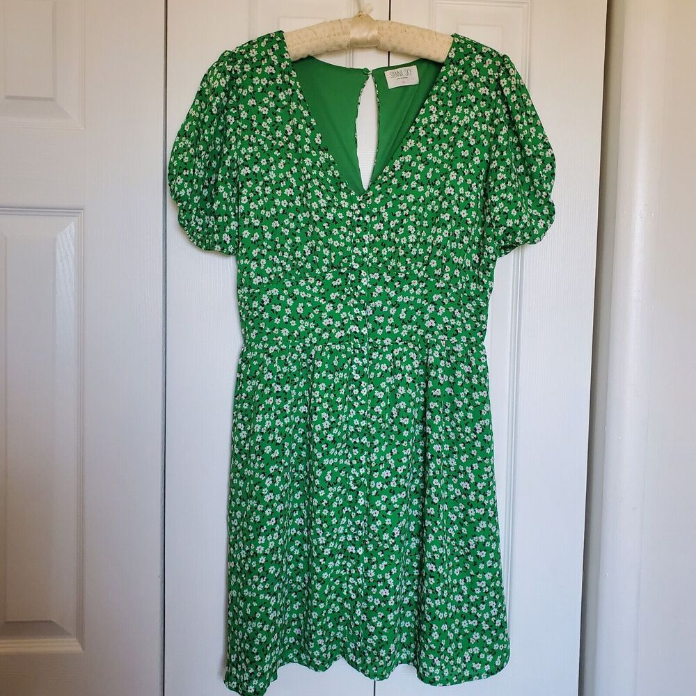 Sienna Sky Kelly Green Flowered Dress Size M Sweet Core Lined Summertime Summer